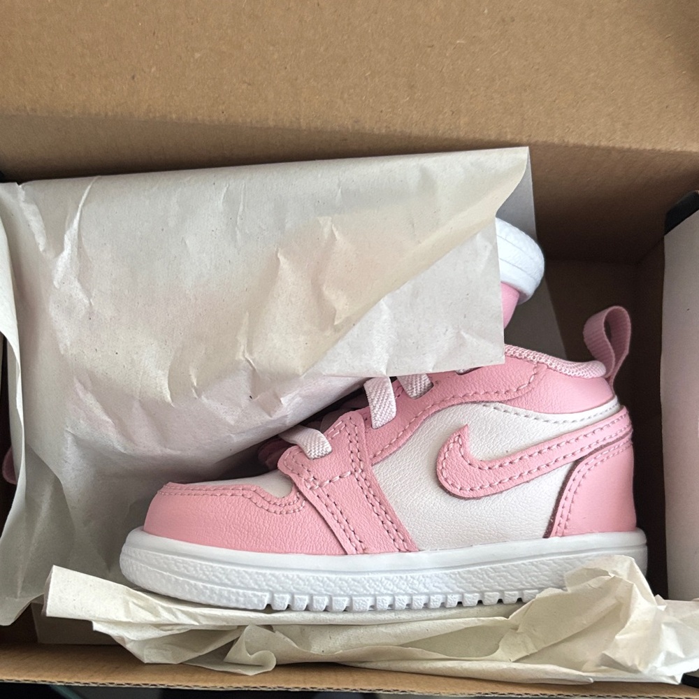 Nike Kids Pink and White Sneakers